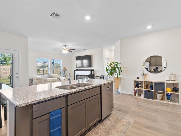 1109  Blossom Court Drive , Princeton Texas 75407