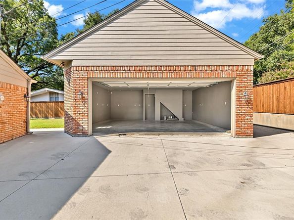 3712  Summercrest Drive , Fort Worth Texas 76109