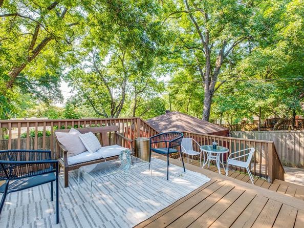 6804  Vivian Avenue , Dallas Texas 75223
