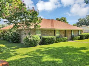 101  Connie Drive , DeSoto Texas 75115