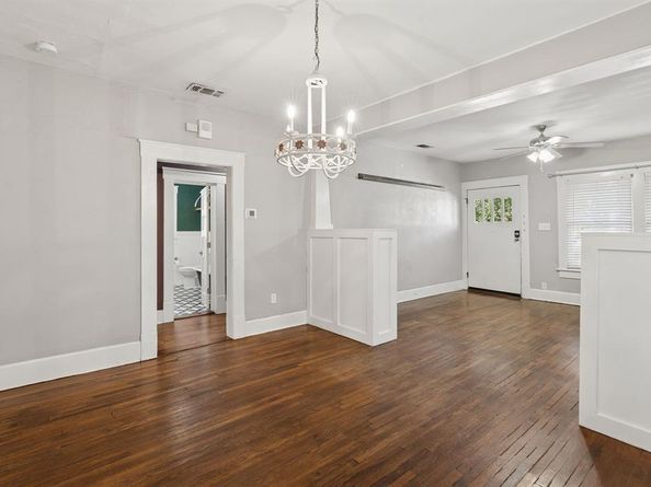 2111  Washington Avenue , Fort Worth Texas 76110