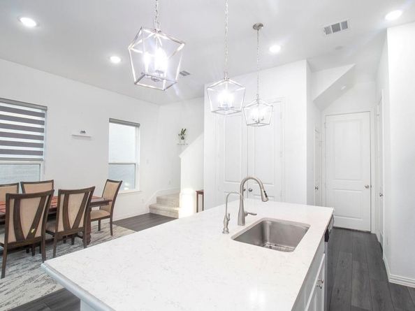 9923  Schramm Street , Irving Texas 75063