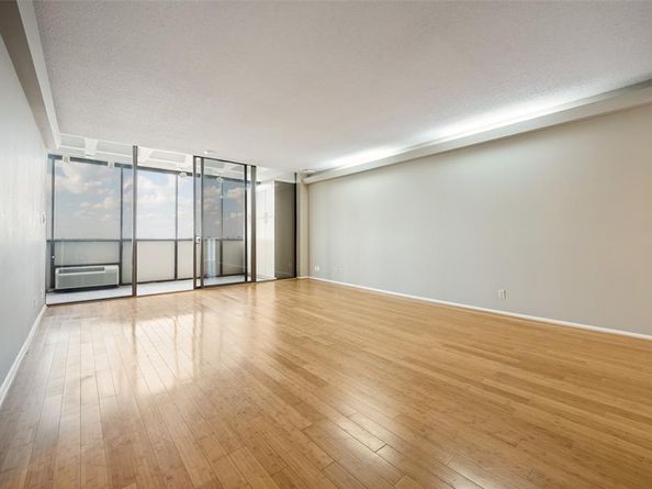 6335 W Northwest Highway  1013, Dallas Texas 75225