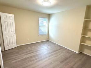 817  Lark Drive , Aubrey Texas 76227