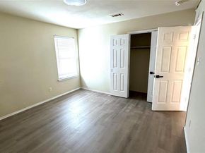 817  Lark Drive , Aubrey Texas 76227