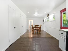 889  Jerry Lane , Bedford Texas 76022