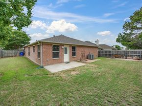 1123  Greenview Lane , Kennedale Texas 76060