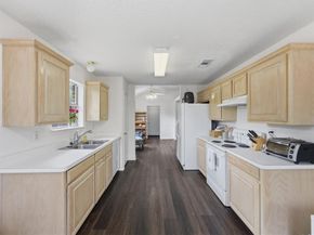 1123  Greenview Lane , Kennedale Texas 76060