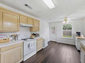 1123  Greenview Lane , Kennedale Texas 76060