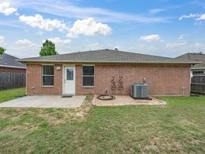 1123  Greenview Lane , Kennedale Texas 76060