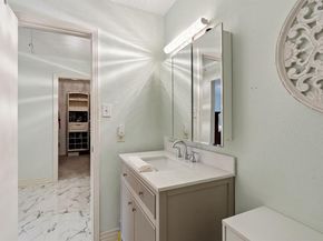 5860  Marina Drive  24, Garland Texas 75043