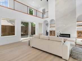 1507  Dennison Street , Dallas Texas 75212