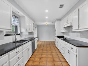 4083  Hidden View Circle , Fort Worth Texas 76109