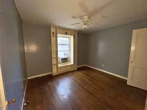4232  5th Avenue , Fort Worth Texas 76115