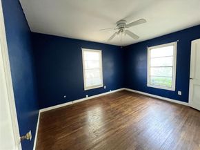4232  5th Avenue , Fort Worth Texas 76115