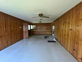 4232  5th Avenue , Fort Worth Texas 76115
