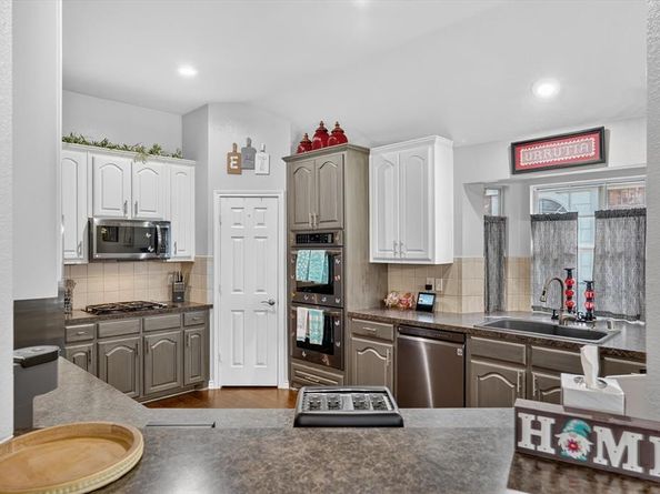 9506  Garrett Drive , Rowlett Texas 75089