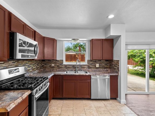 2925  Old Orchard Road , Garland Texas 75041