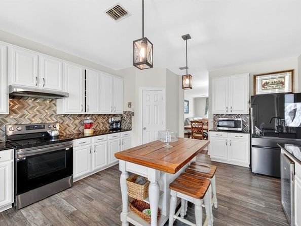 1503  Quail Ridge Drive , Cedar Hill Texas 75104