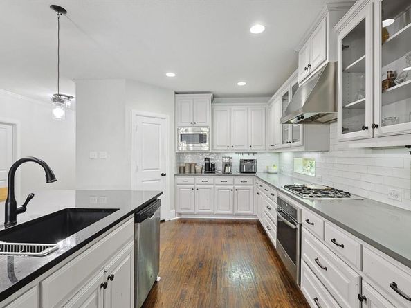 1528  8th Street , Argyle Texas 76226