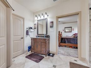 5056  Empire Way , Irving Texas 75038