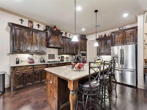 5056  Empire Way , Irving Texas 75038