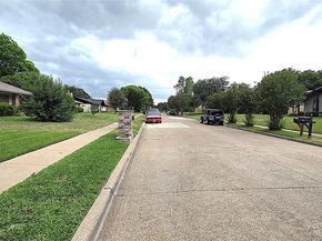 3610  Cheyenne Trail , Garland Texas 75044