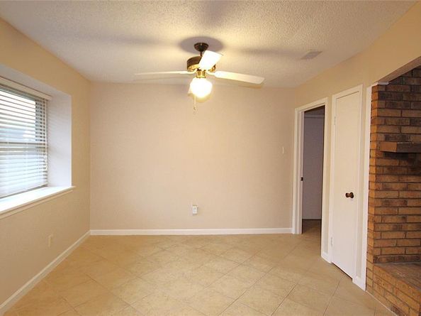 3610  Cheyenne Trail , Garland Texas 75044