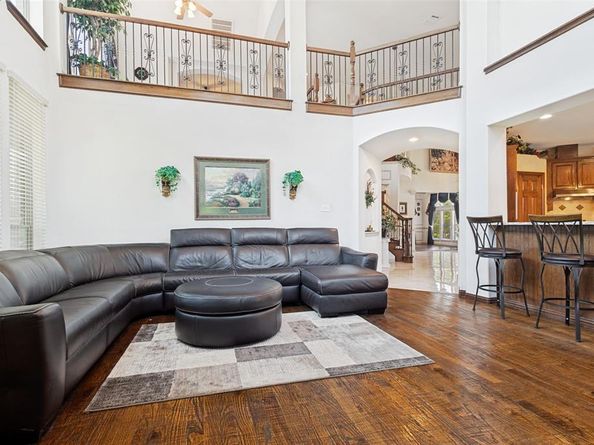1909  Grand Park Place , Flower Mound Texas 75028