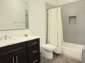 13001  Hutton Drive  12, Farmers Branch Texas 75234