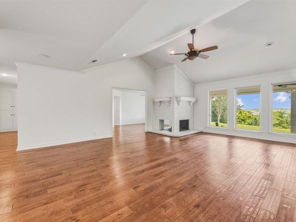 10112  Wandering Way Street , Benbrook Texas 76126
