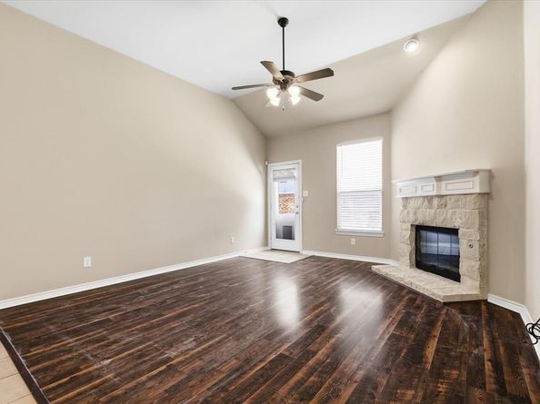 629  Lake City Drive , Lewisville Texas 75056