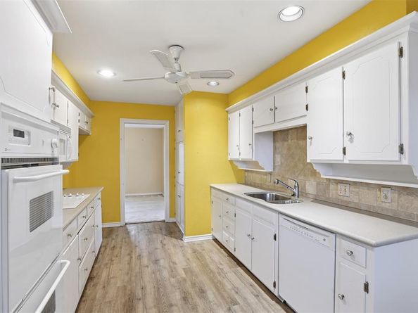 4328  Winding Way , Benbrook Texas 76126