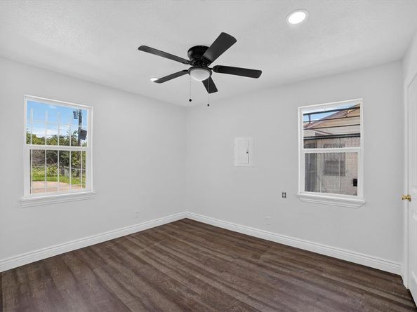 5137 E Berry Street , Fort Worth Texas 76119