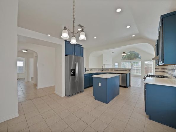 2743  Waterway Drive , Grand Prairie Texas 75054