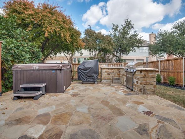 2117  TEXAS ASH Drive , Irving Texas 75063