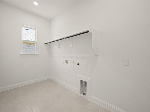 973  Reeves Drive , DeSoto Texas 75115