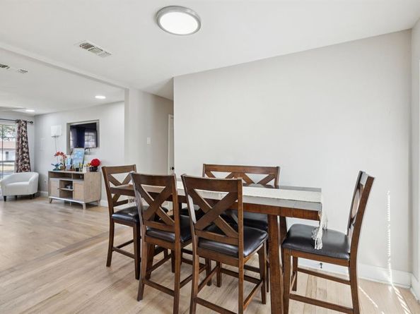 4106  Mehalia Drive , Dallas Texas 75241