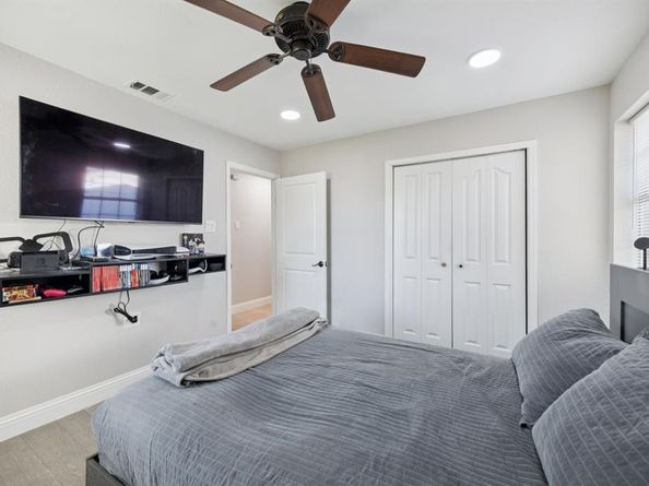 4106  Mehalia Drive , Dallas Texas 75241