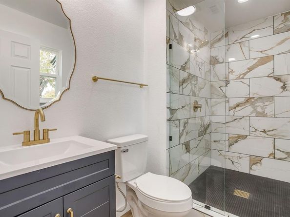 521  Mesquite Avenue , Crowley Texas 76036