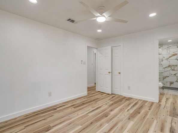 521  Mesquite Avenue , Crowley Texas 76036