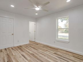 521  Mesquite Avenue , Crowley Texas 76036