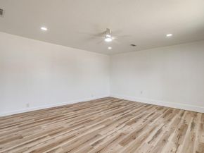 521  Mesquite Avenue , Crowley Texas 76036