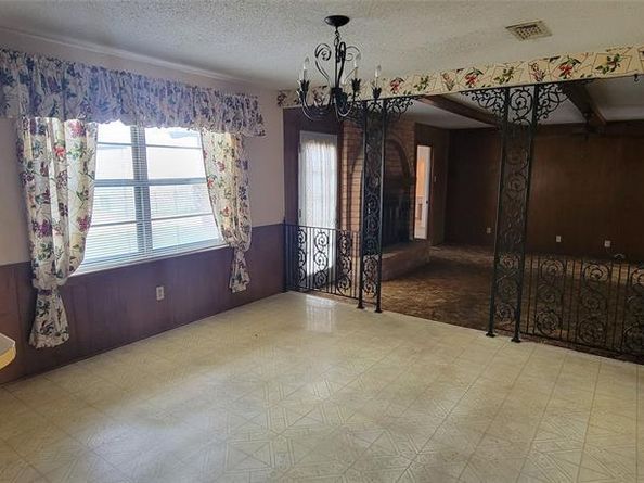 7813  Pebbleford Road , Fort Worth Texas 76134