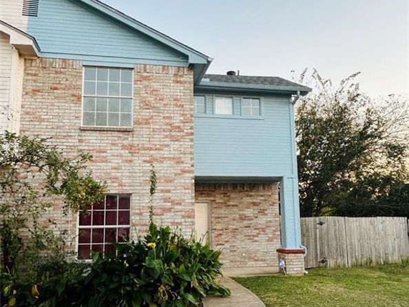 1010  Cheddar Court , Arlington Texas 76017