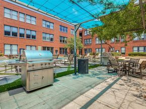 2502  Live Oak Street  338, Dallas Texas 75204