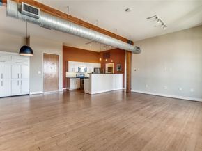 2502  Live Oak Street  338, Dallas Texas 75204