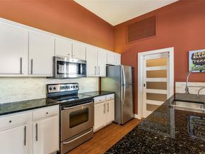 2502  Live Oak Street  338, Dallas Texas 75204