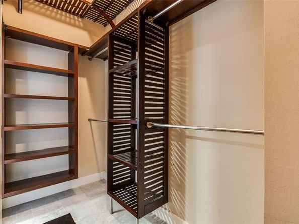 2502  Live Oak Street  338, Dallas Texas 75204