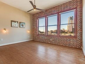 2502  Live Oak Street  338, Dallas Texas 75204